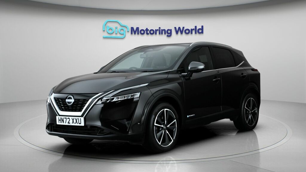 Nissan Qashqai Tekna Black #3