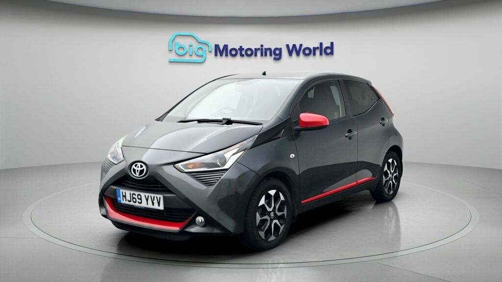 Toyota Aygo X X-trend HJ69YVV Grey #3