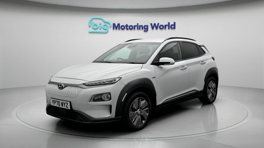 Hyundai Kona Premium Se White #3