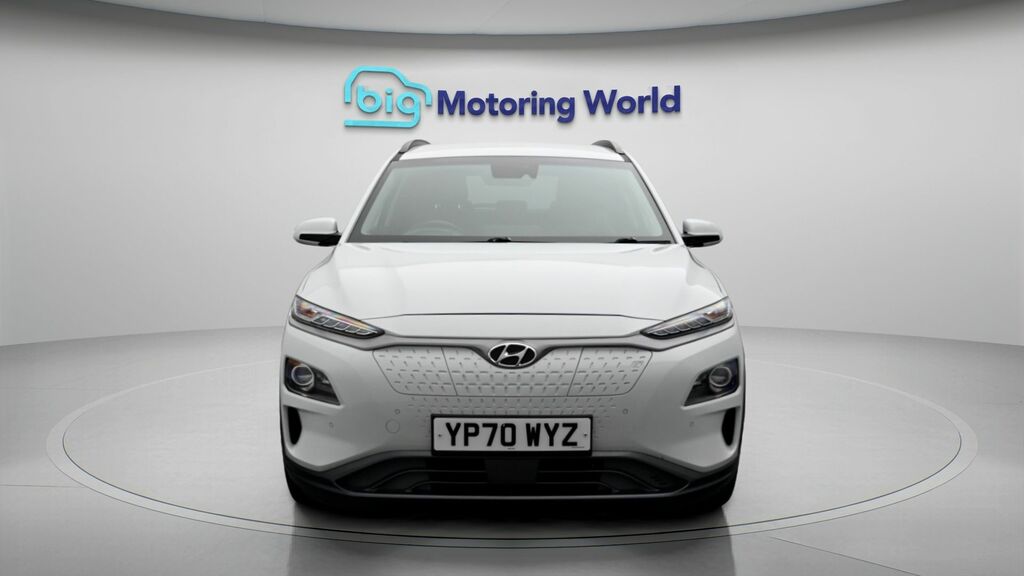 Hyundai Kona Premium Se White #2