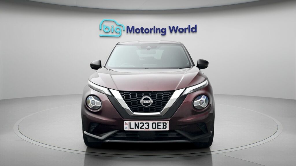 Nissan Juke N-connecta LN23OEB Red #2