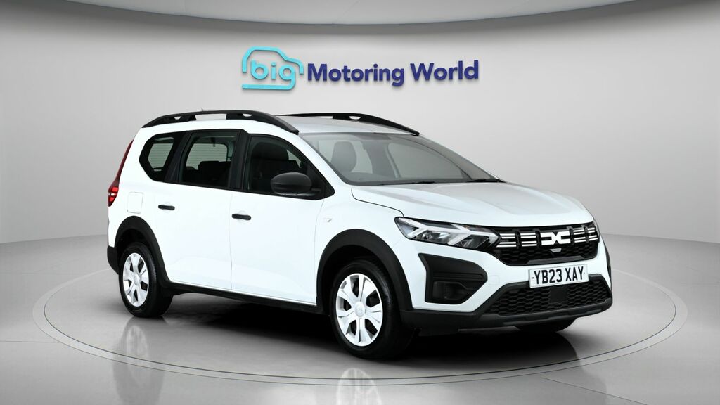 Dacia Jogger Essential White