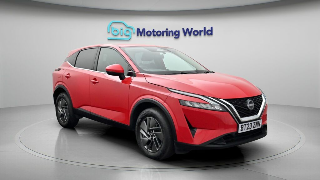 Nissan Qashqai Acenta Premium Red