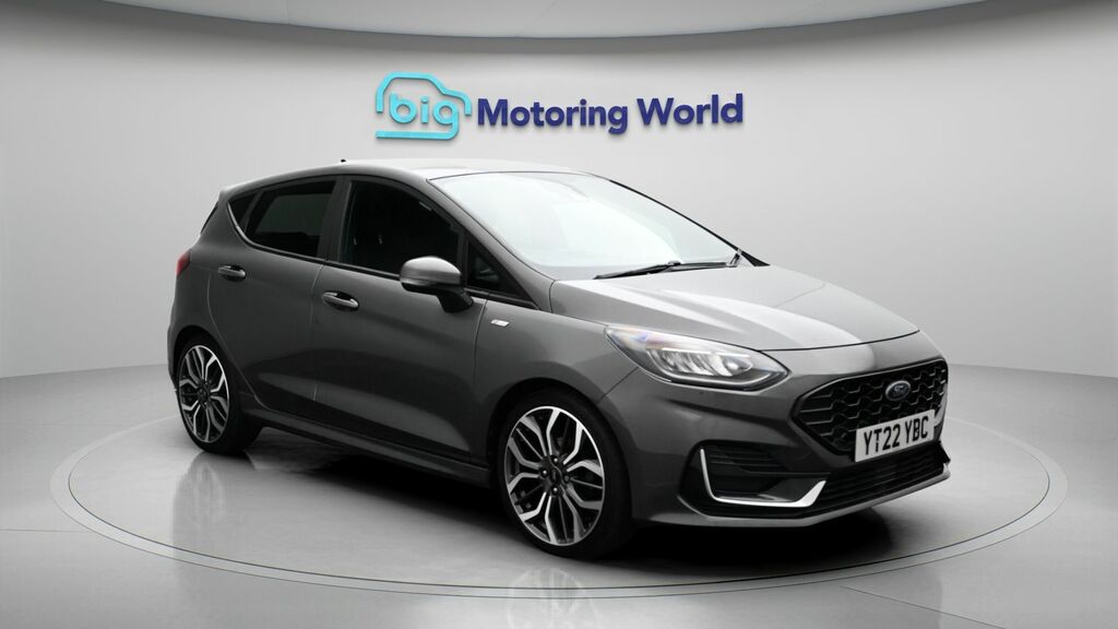 Ford Fiesta St-line Vignale YT22YBC Grey