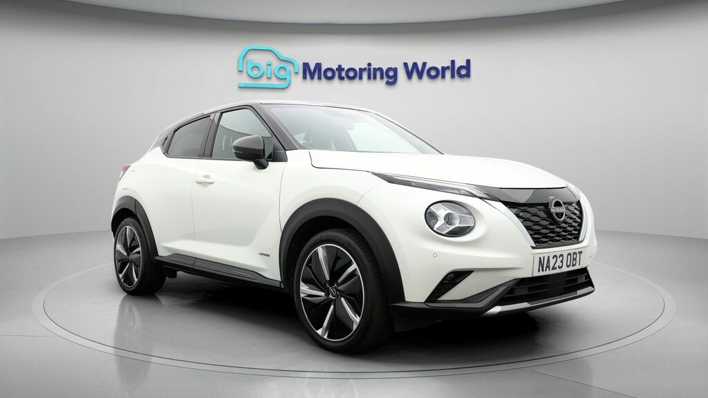 Nissan Juke Tekna White