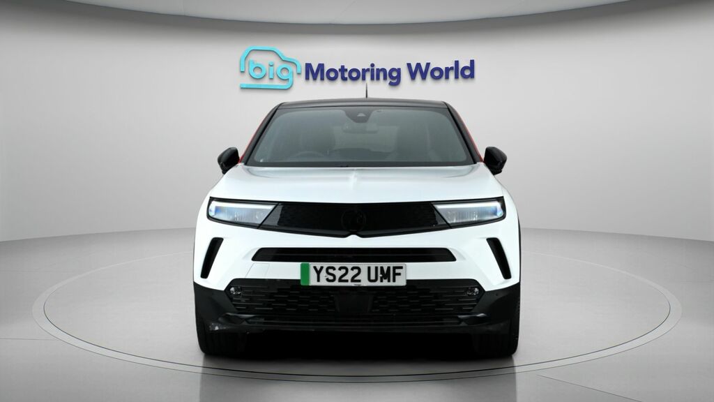 Vauxhall Mokka-e Sri Premium YS22UMF White #2