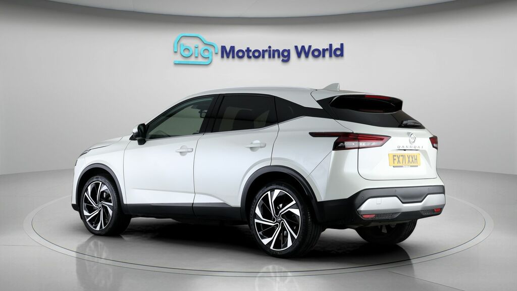 Nissan Qashqai Tekna White #5