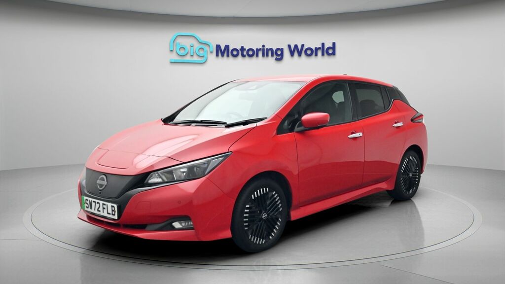 Nissan Leaf N-connecta SW72FLB Red #3