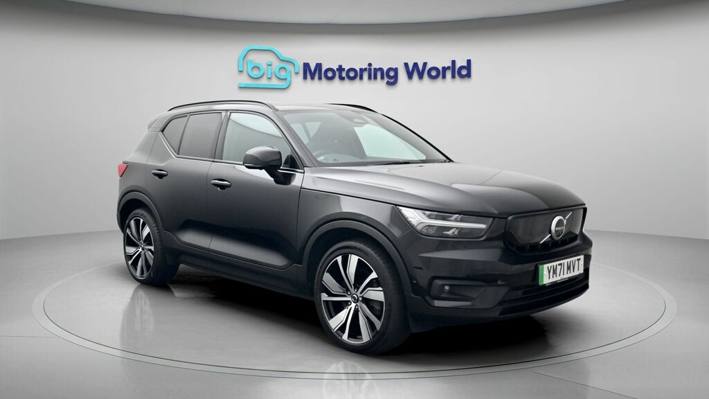Volvo XC40 Ultimate Black
