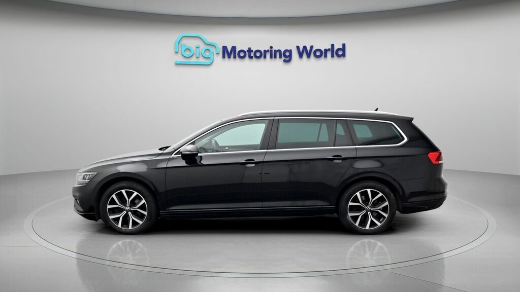 Volkswagen Passat Sel DE72ZKM Black #4