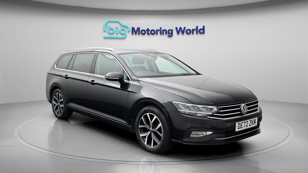 Volkswagen Passat Sel Black