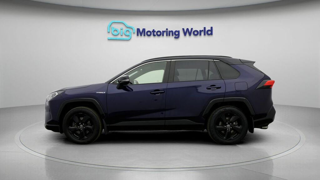 Toyota Rav 4 Dynamic Black #4