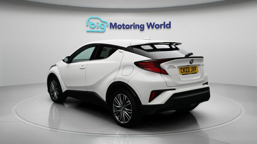Toyota C-Hr Excel White #5