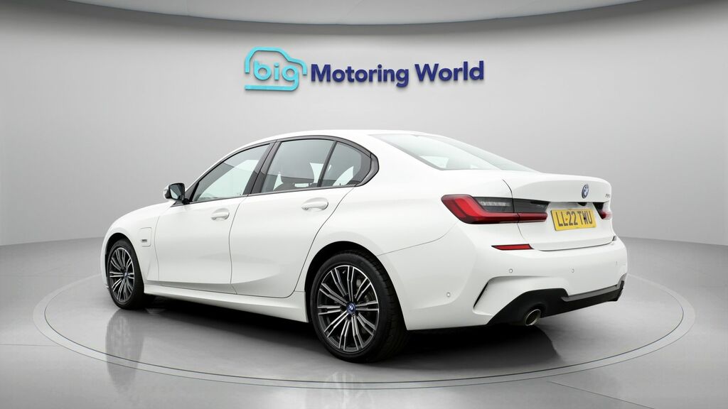 BMW 3 Series M Sport LL22TWU White #5