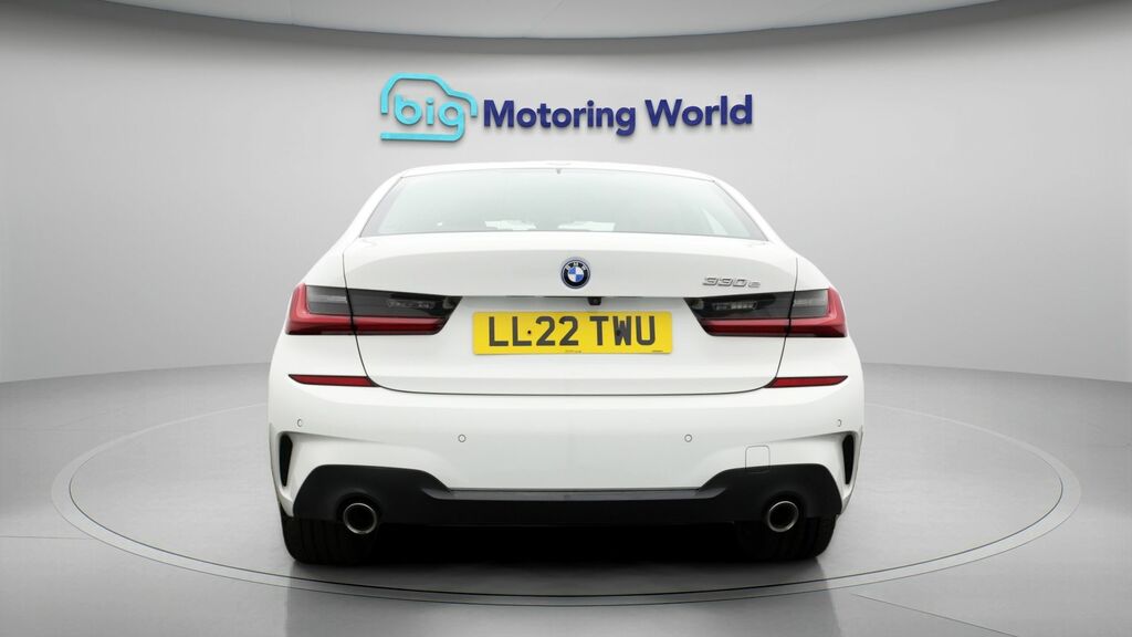 BMW 3 Series M Sport LL22TWU White #6
