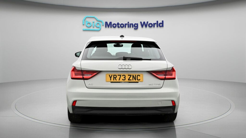Audi A1 Technik YR73ZNC Silver #6
