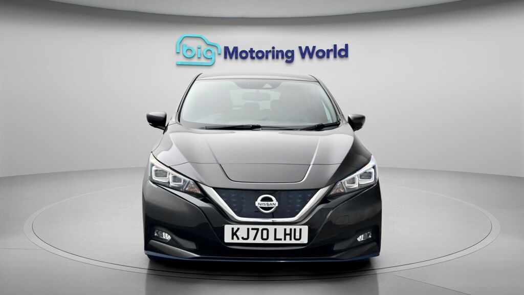 Nissan Leaf E Tekna KJ70LHU Black #2