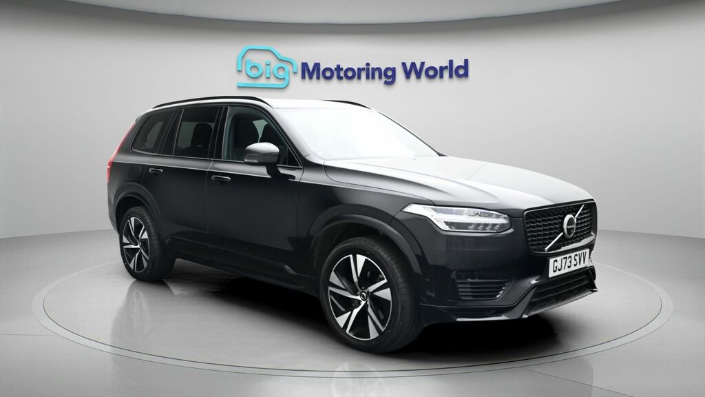 Volvo XC90 Plus Black