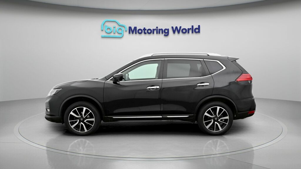 Nissan X-Trail Tekna Black #4
