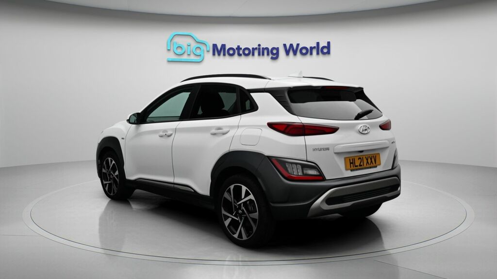 Hyundai Kona Ultimate White #5