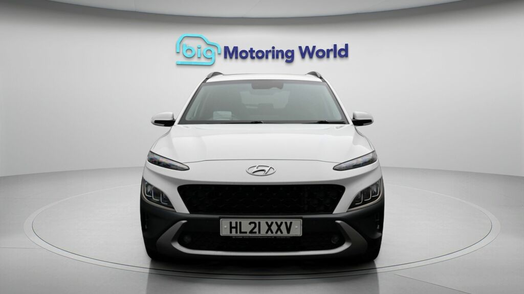 Hyundai Kona Ultimate White #2