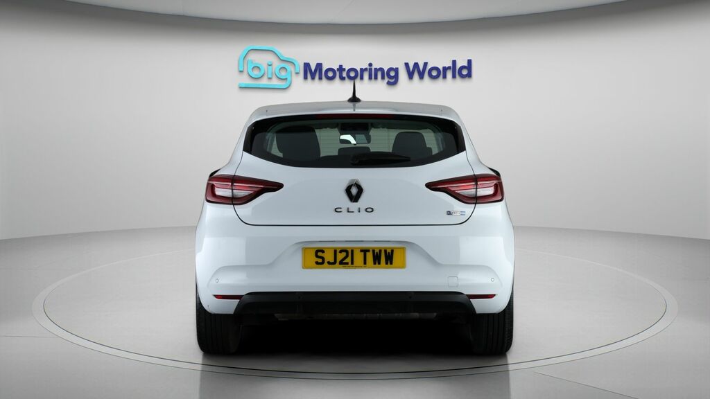 Renault Clio Iconic SJ21TWW White #6