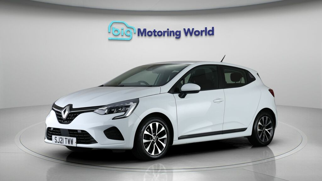 Renault Clio Iconic SJ21TWW White #3