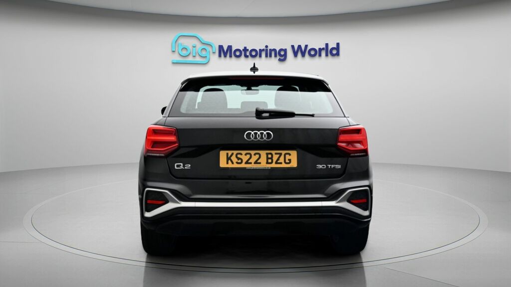 Audi Q2 S Line KS22BZG Black #6