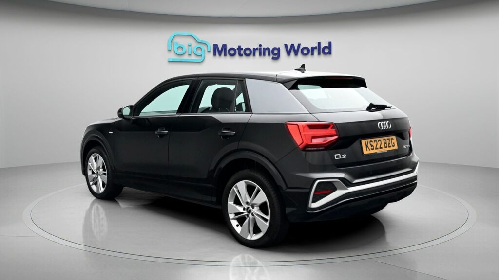 Audi Q2 S Line KS22BZG Black #5