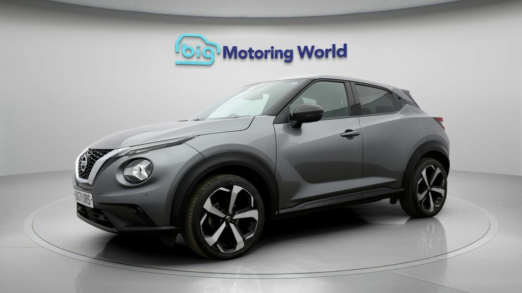 Nissan Juke Tekna Grey #3