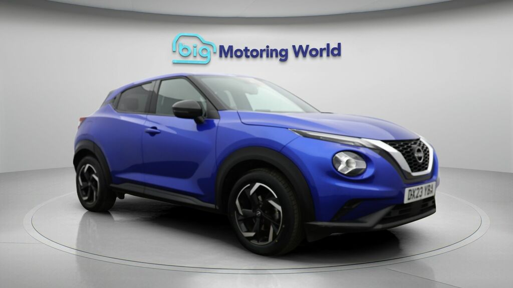 Nissan Juke N-connecta Blue