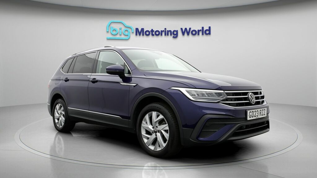 Volkswagen Tiguan Allspace Life Blue