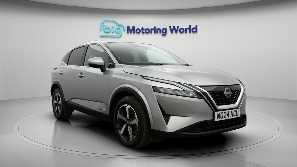 Nissan Qashqai N-connecta Silver