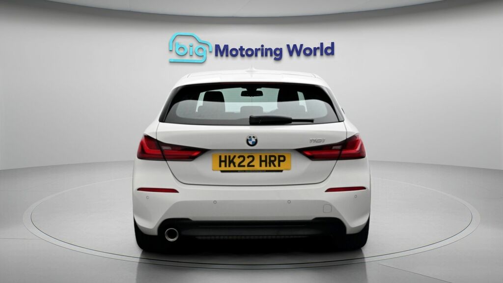 BMW 1 Series Sport White #6