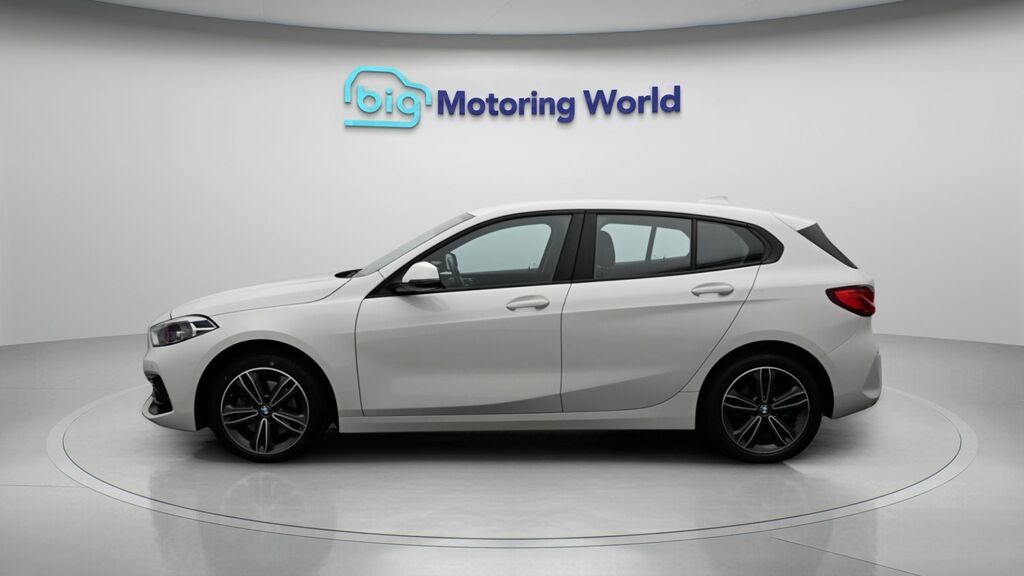 BMW 1 Series Sport White #4