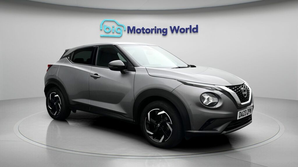 Nissan Juke N-connecta Grey