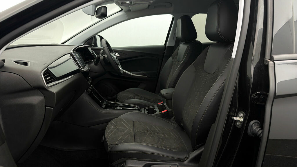 Vauxhall Grandland Ultimate Black #5