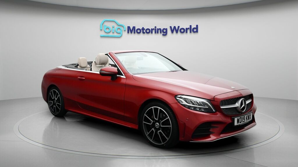 Mercedes-Benz C Class Amg Line Red