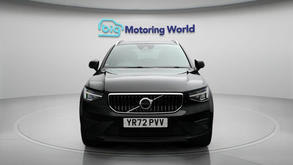 Volvo XC40 Core YR72PVV Black #2