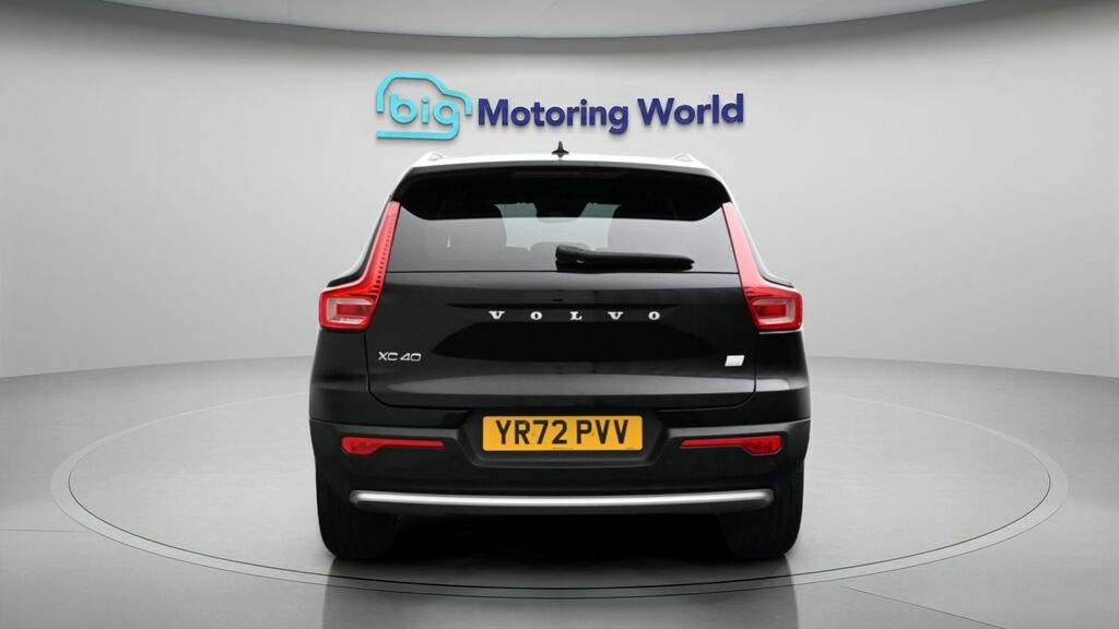 Volvo XC40 Core YR72PVV Black #6