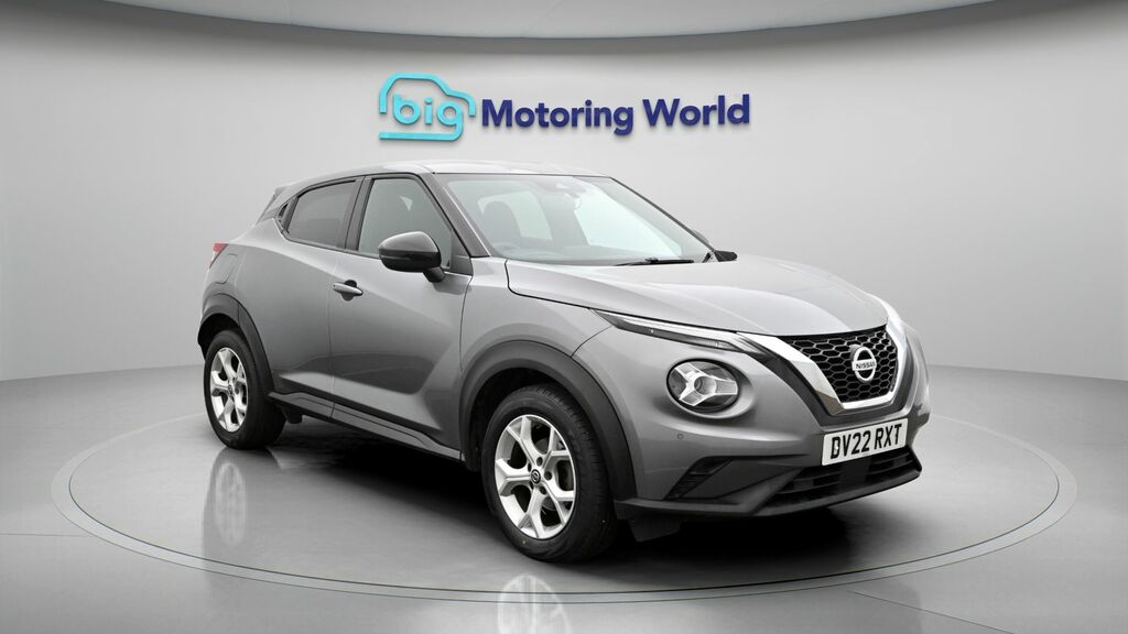 Nissan Juke N-connecta Grey