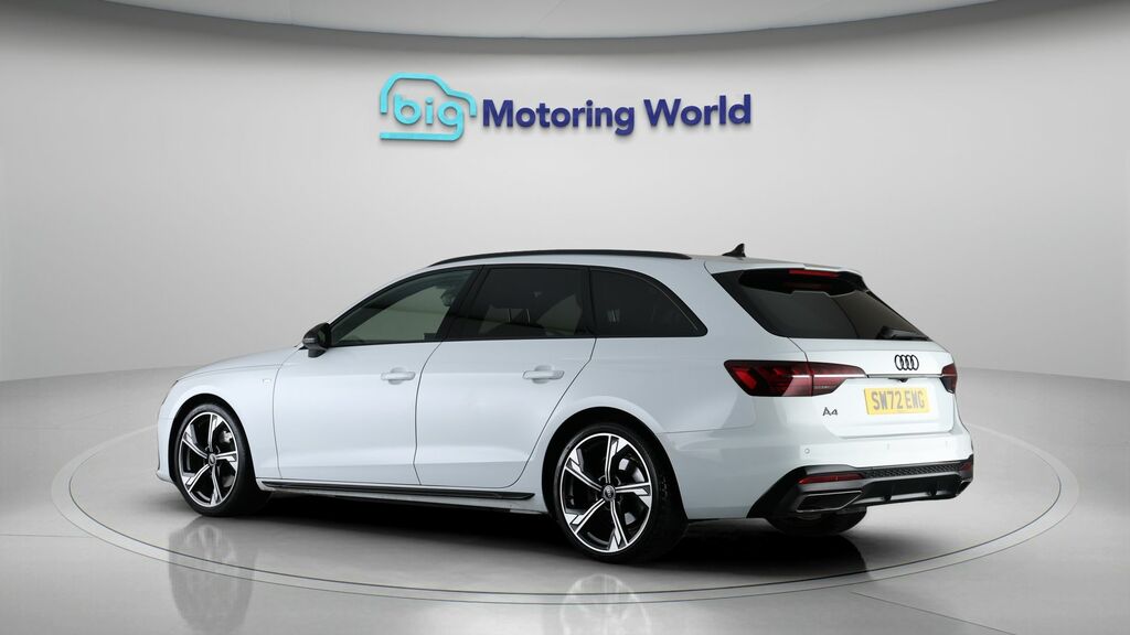 Audi A4 Avant Black Edition SW72EWG White #5