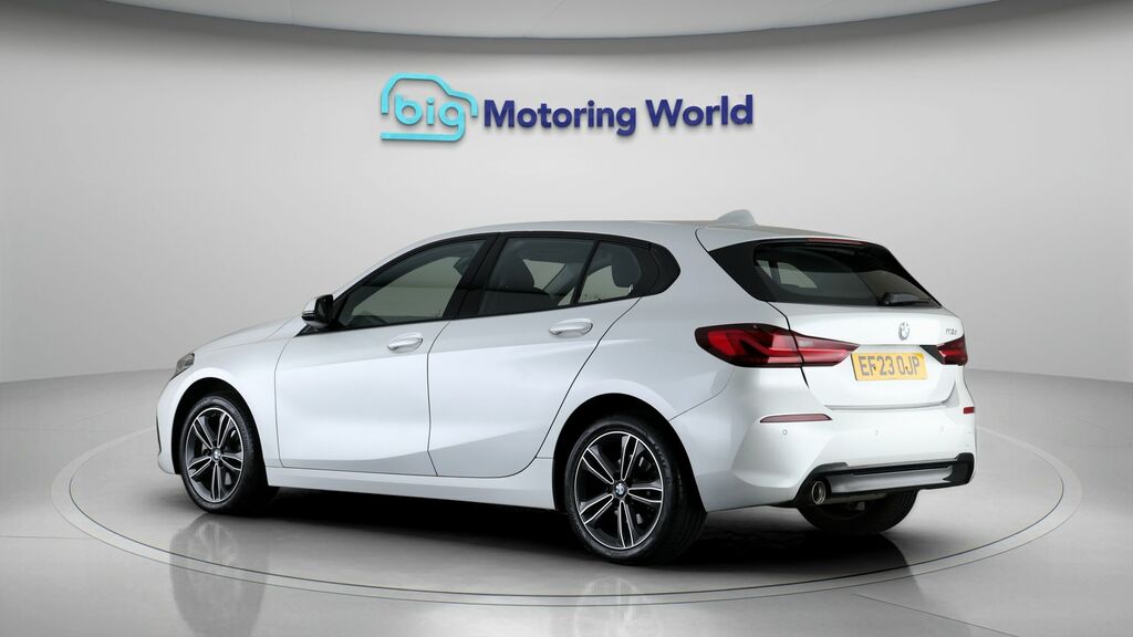 BMW 1 Series Sport White #5