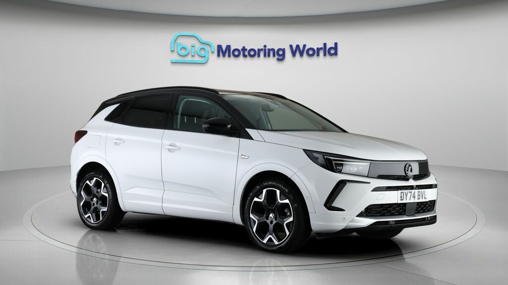Vauxhall Grandland Ultimate White