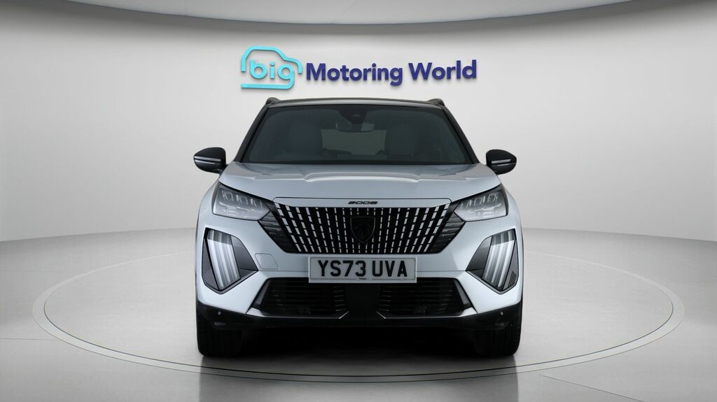 Peugeot 2008 Gt White #2