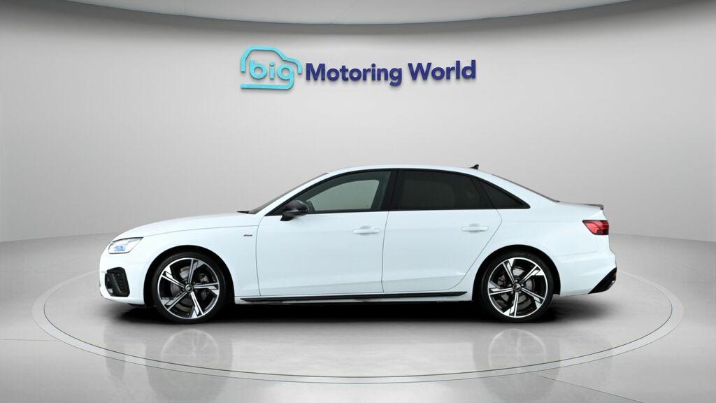 Audi A4 Black Edition White #4