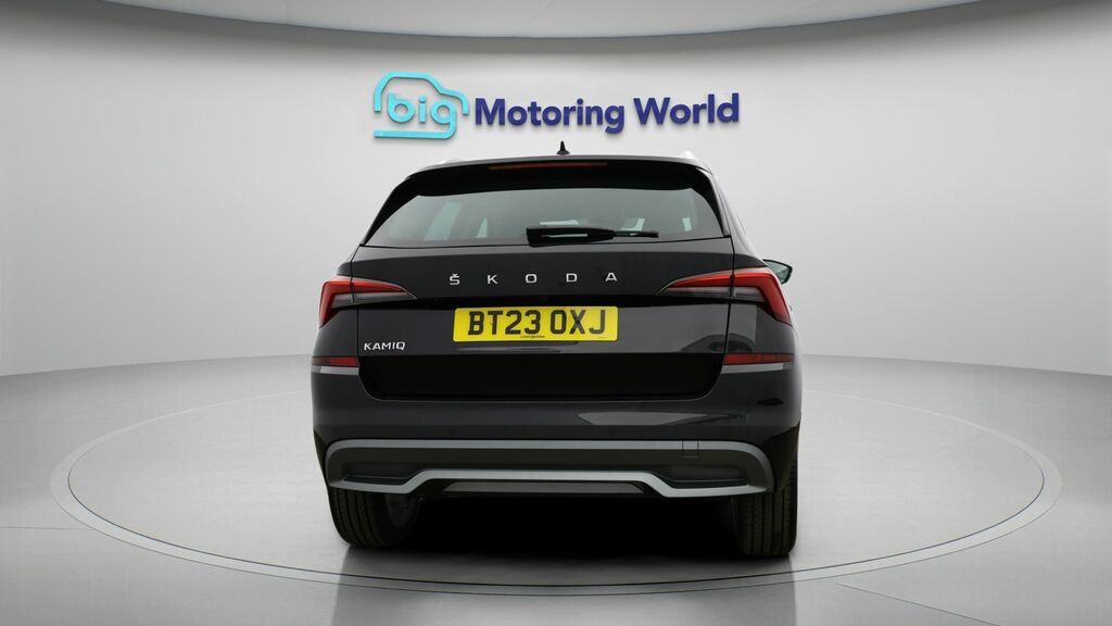 Skoda Kamiq Se L Executive BT23OXJ Black #6