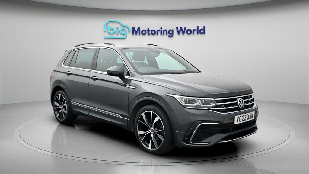 Volkswagen Tiguan R-line Grey