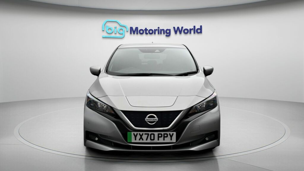 Nissan Leaf N-connecta YX70PPY Silver #2