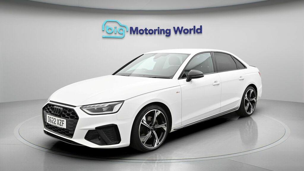 Audi A4 Black Edition DG22XZF White #3